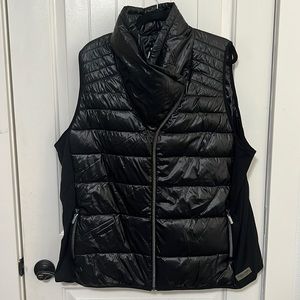 Calvin Klein womens active cowl neck vest